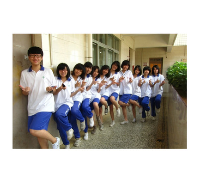 【服装厂订做 新款幼儿园园服 班服 小学生校服批发 中学生校服定制】价格,厂家,图片,校服,深圳浪花芯服装-
